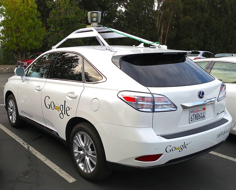 800px-Google's_Lexus_RX_450h_Self-Driving_Car