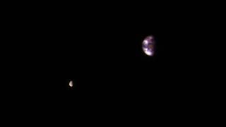 ▲火星から見た地球と月の画像(NASA公式サイトから)