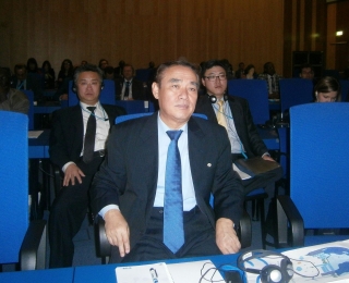 ▲駐オーストリアの金光燮・北朝鮮大使(2015年12月に開催された国連工業開発機関=UNIDO総会で撮影)