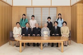 ▲日本の天皇陛下ご家族の写真(宮内庁公式サイトから)