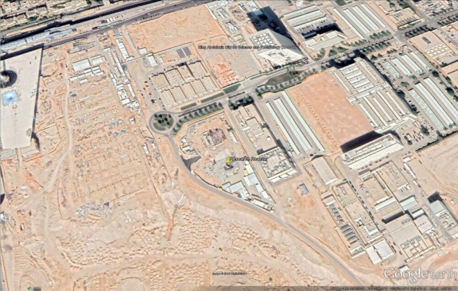 ▲Google Earthからサウジの核関連施設の全景（「テヘラン・タイムズ」電子版から）